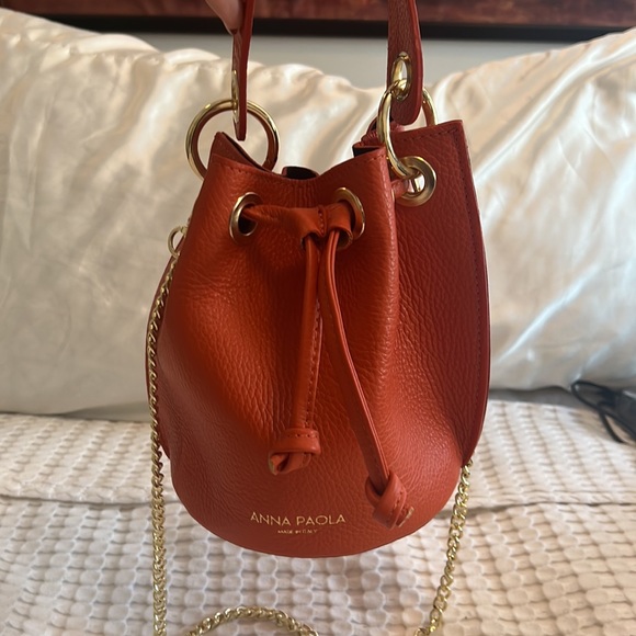 ANNA PAOLA bucket leather bag - Picture 2 of 7